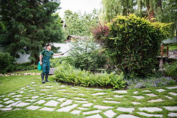 Best Wildlife Control Services  in Clintonville, WI